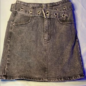 Signature 8 high waist denim skirt with belt